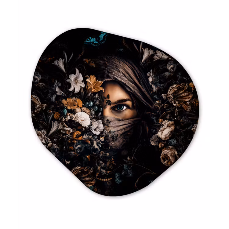 Organische Formen – Aluminium – Vrouw - Luxe - Bloemen - Vlinder - Portret — 1