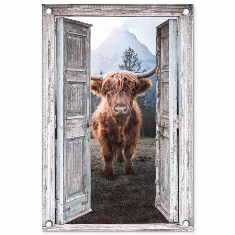 Tuinposter - Oude deuren naar Schotse Hooglander — 1
