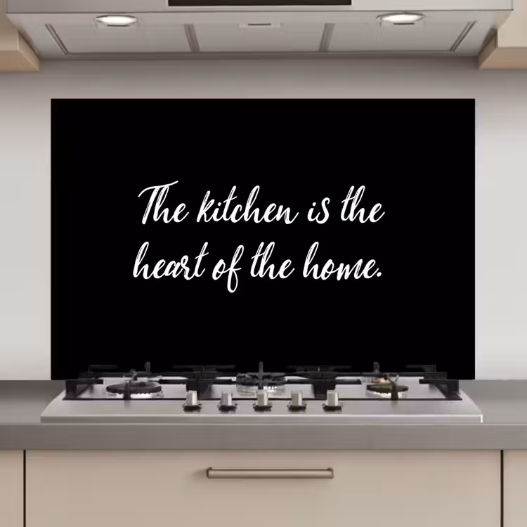 Spatscherm keuken - Spreuken - Koken - Thuis - The kitchen is the heart of the home - Quotes — 1