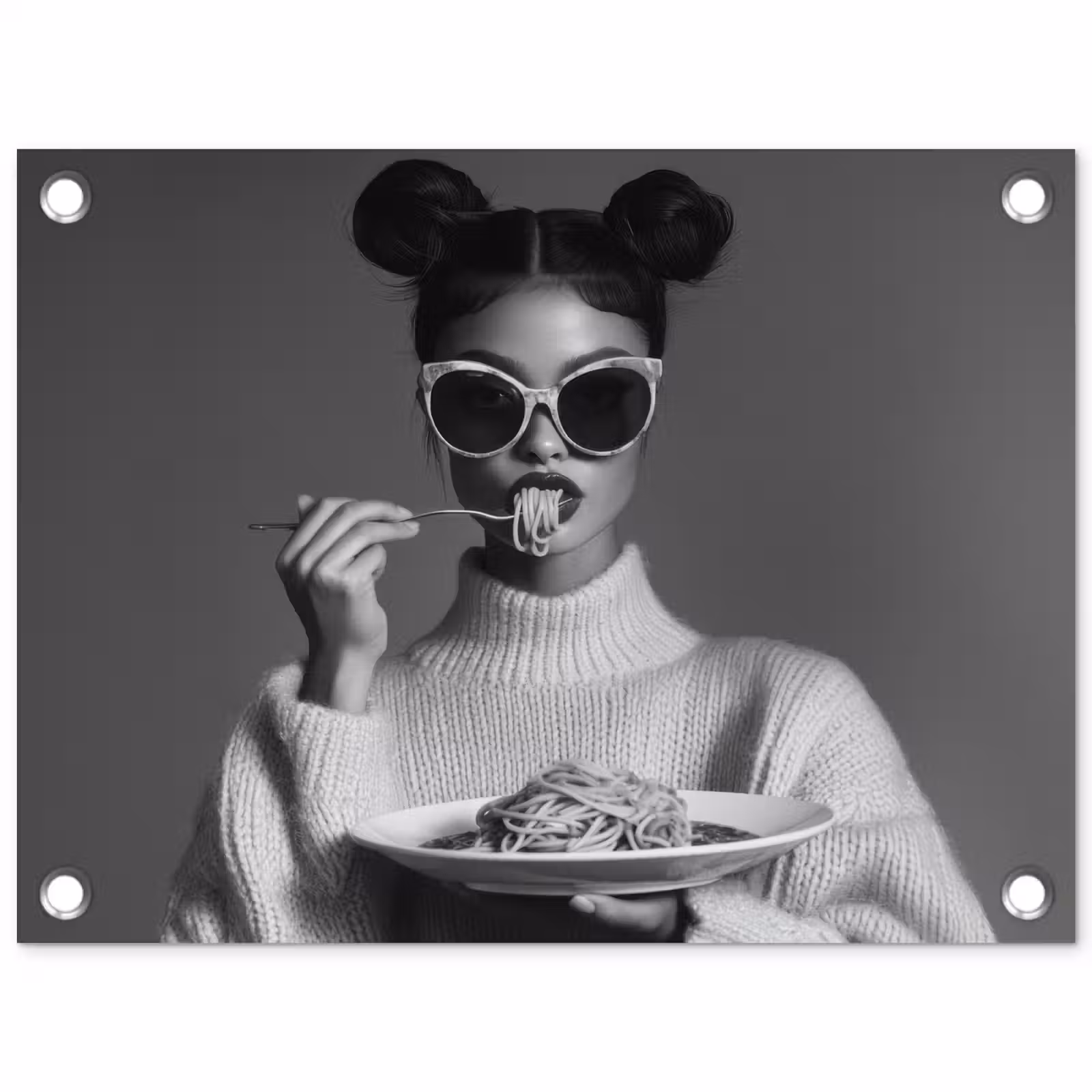 Tuinposter - Vrouw - Pasta - Zonnebril — 1