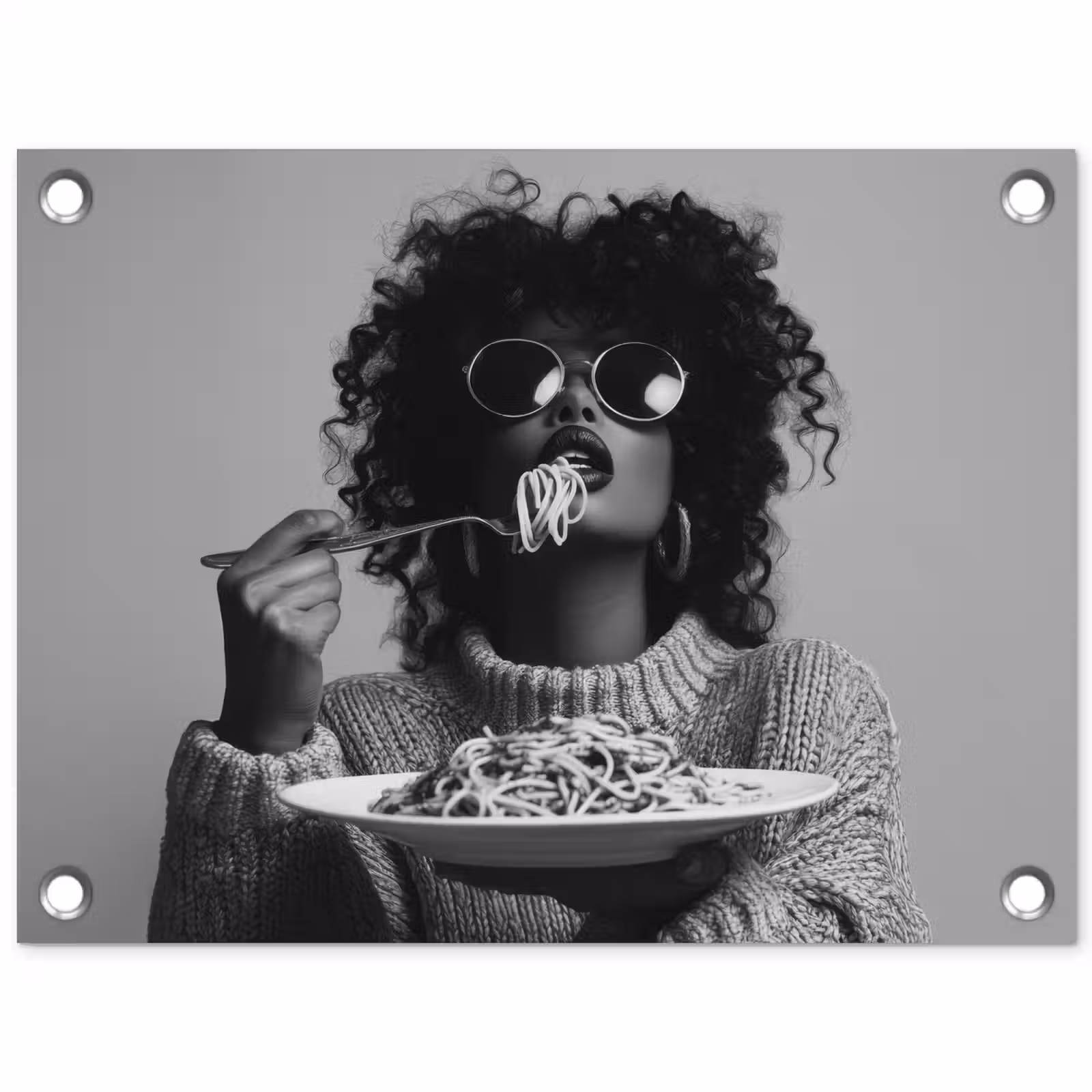 Tuinposter - Vrouw - Pasta - Zwart - Wit — 1