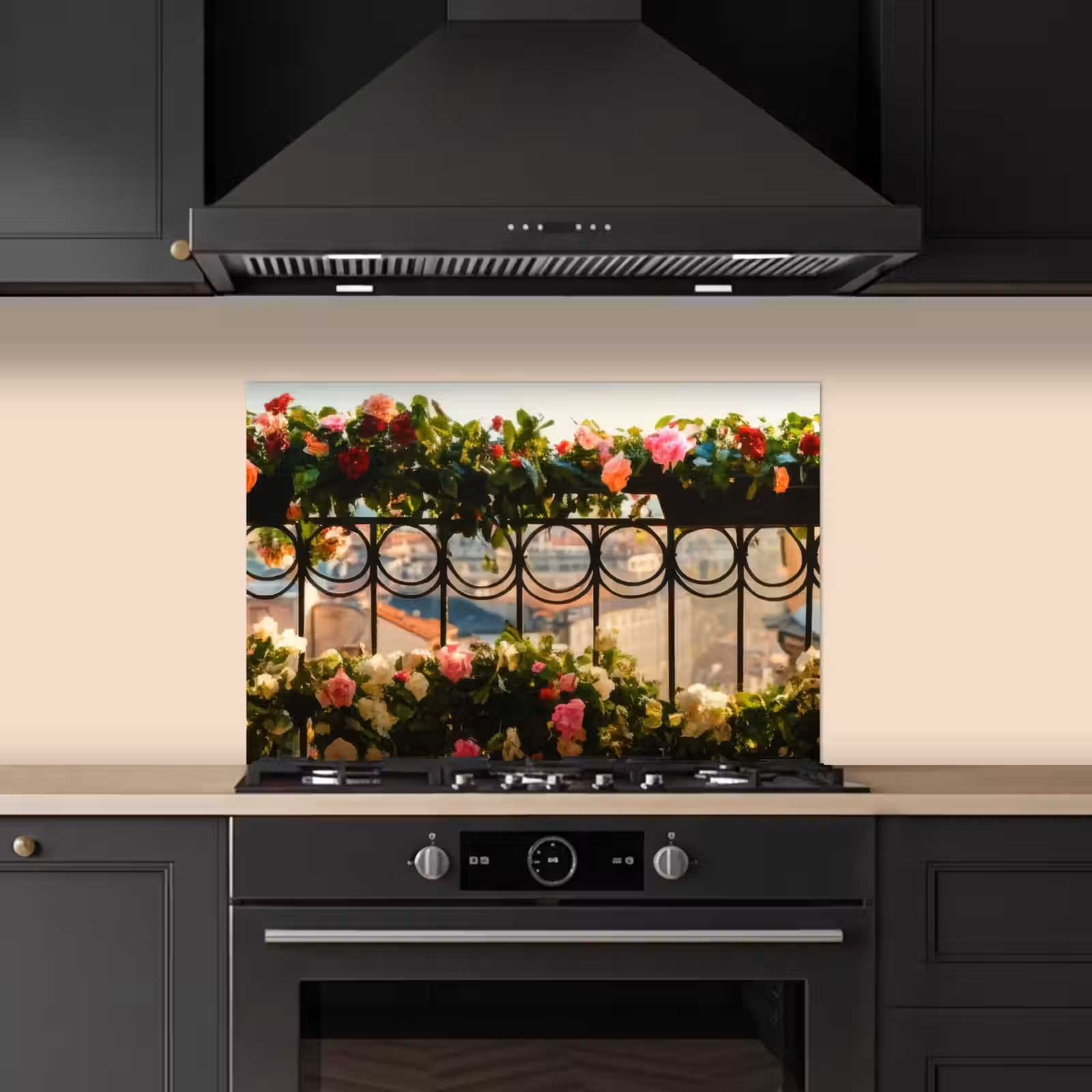 Spatscherm keuken - Bloemen - Hek - Stadszicht - Zomer — 1