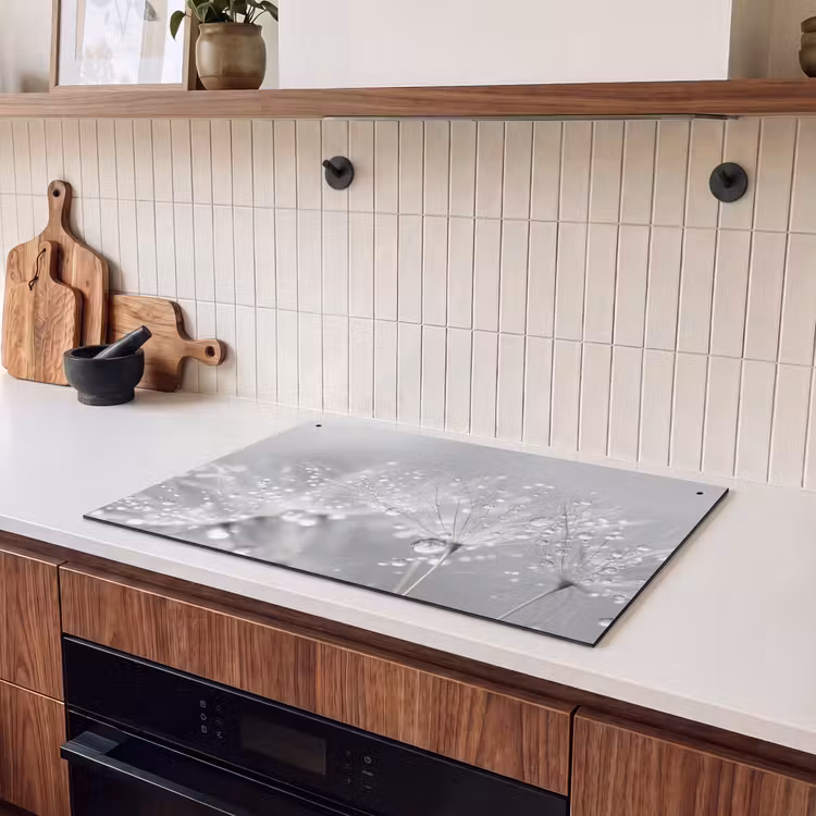 Inductie beschermer en spatscherm (2in1) - Paardenbloem - Waterdruppels - Stilleven - Modern — 3