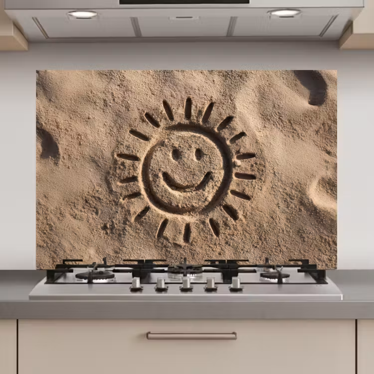Spatscherm keuken - Gezichtje - Zon - Zand - Getekend — 1
