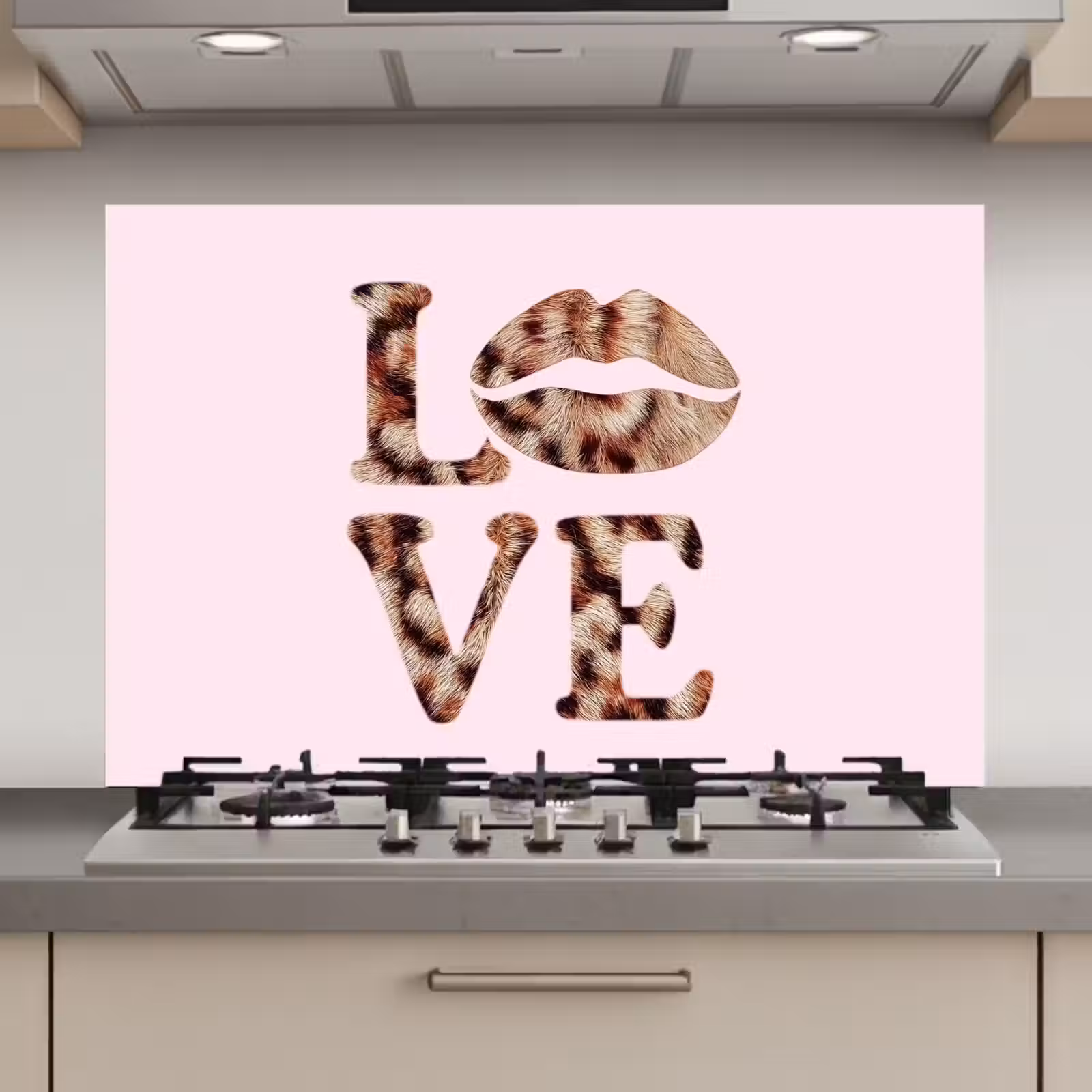 Spatscherm keuken - Tekst - Love - Pantervacht - Lichtroze — 1