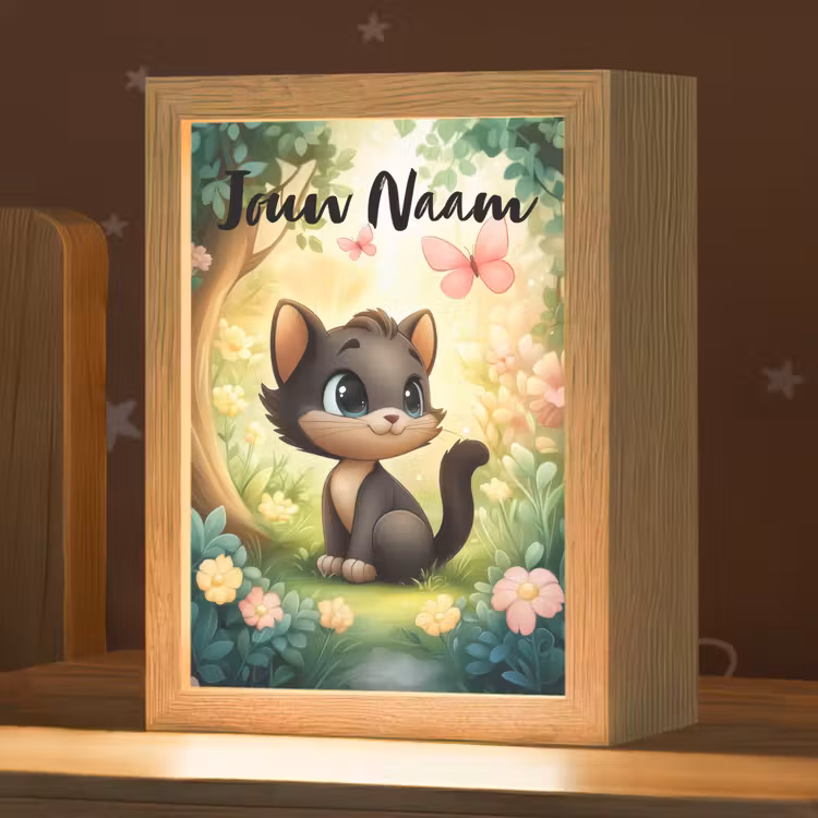 Nachtlampje met naam - Kat - Vlinder - Bloemen — 1