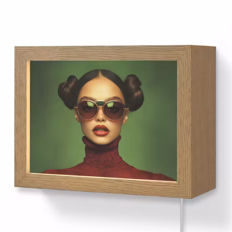 Lightbox - Wandlamp - Vrouw - Groen - Bril - Aesthetic - Modern — 1