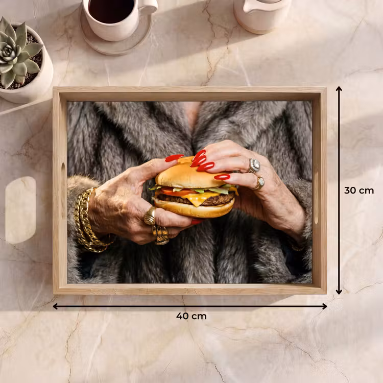 Dienblad - Vrouw - Hamburger - Bontjas — 9