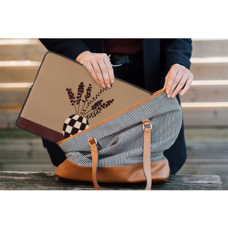 Laptophoes - Minimalistisch - Vaas - Bloemen - Bruin — 4