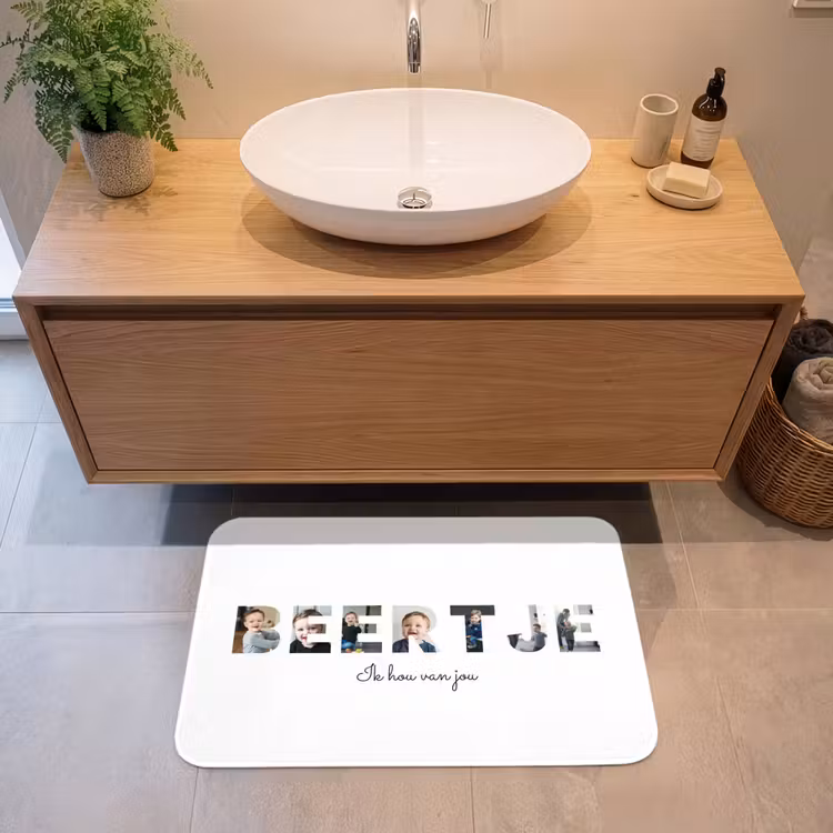 Gepersonaliseerde badmat - Beertje - Lettercollage — 2