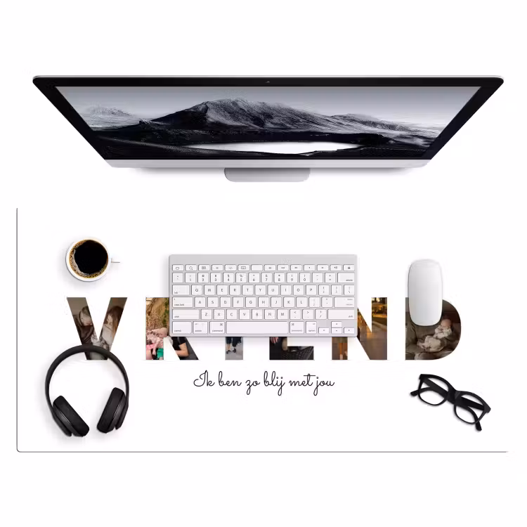 Gepersonaliseerde bureau onderlegger - Vriend - Lettercollage — 4