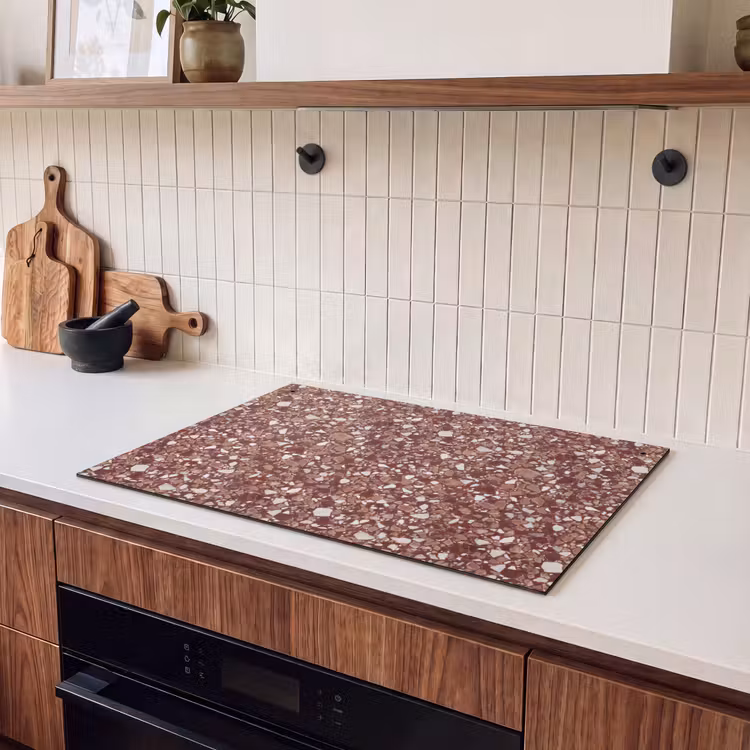Inductie beschermer en spatscherm (2in1) - Terrazzo - Patroon - Steentextuur - Roodbruin — 3