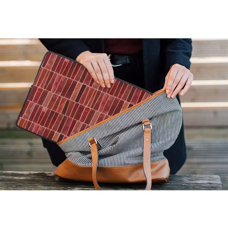 Laptophoes - Tegels - Modern - Structuur - Dieprood — 4