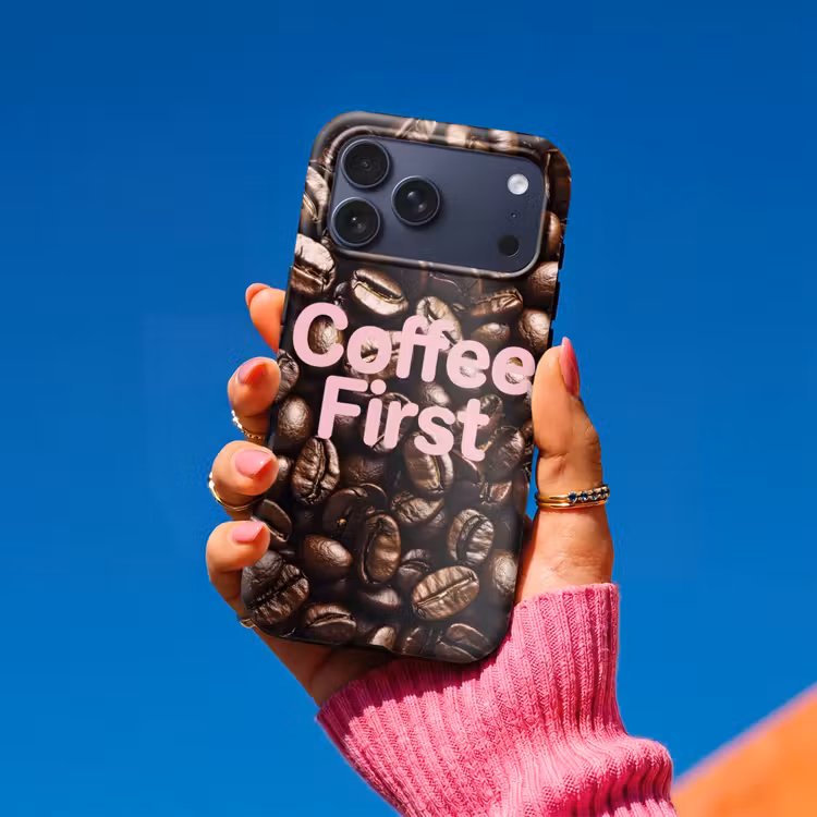 Telefoonhoesje Toughcase - Coffee First - Koffiebonen - Roze — 2