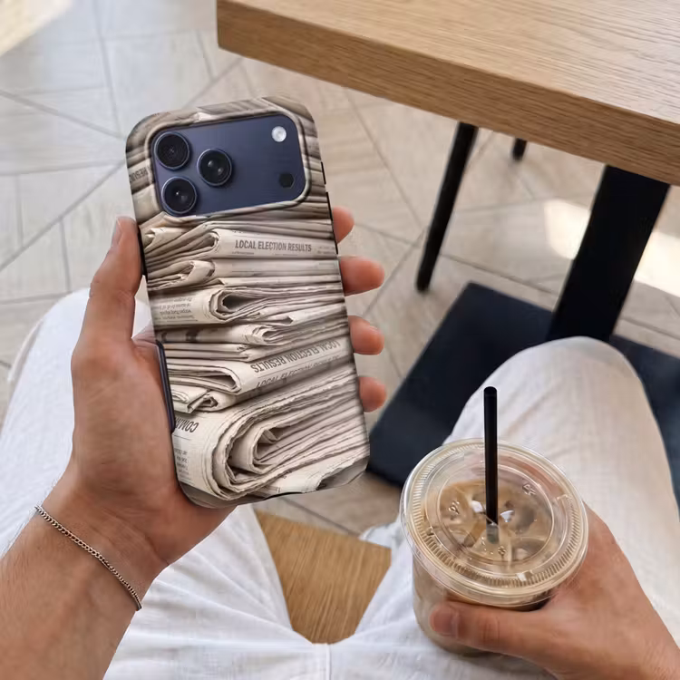 Telefoonhoesje Toughcase - Kranten - Stapel - Nieuws - Vintage - Beige — 4