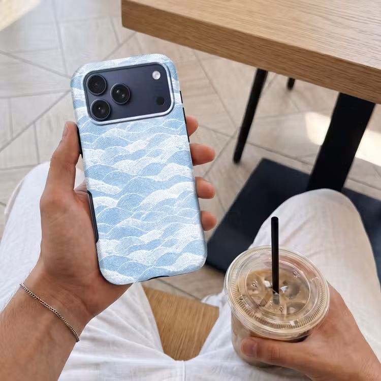 Telefoonhoesje Toughcase - Blauw - Wit - Golven - Getekend — 4
