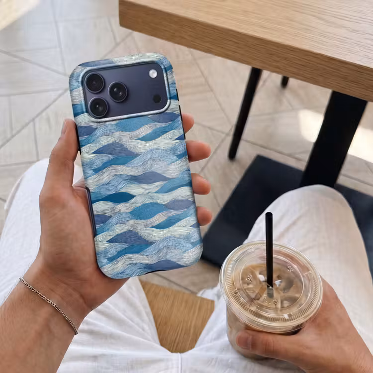 Telefoonhoesje Toughcase - Getekend - Blauw - Wit - Golvend - Streepjes — 4