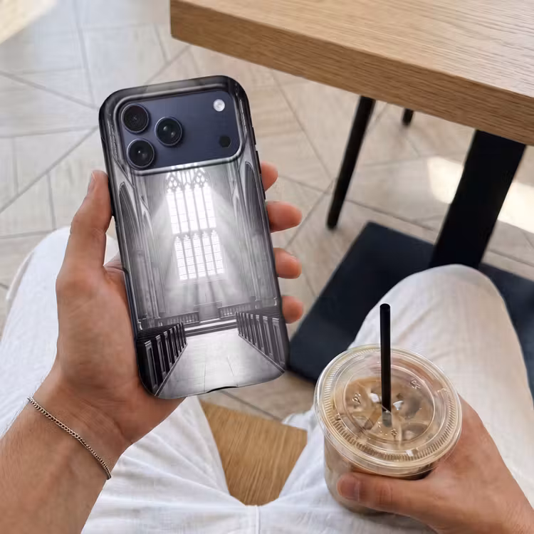 Telefoonhoesje Toughcase - Kerk - Interieur - Lichtstralen - Architectuur - Klassiek — 4