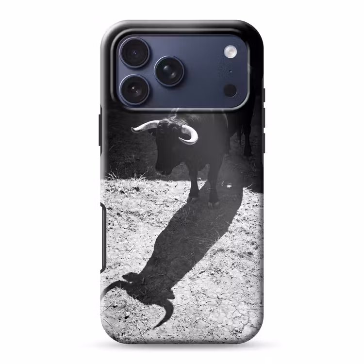 Telefoonhoesje Toughcase - Stier - Schaduw - Dieren - Contrast - Zwart-wit — 1
