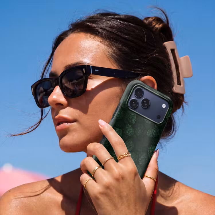 Telefoonhoesje Toughcase - Donker - Groen - Hopbellen - Botanisch - Illustratie — 6