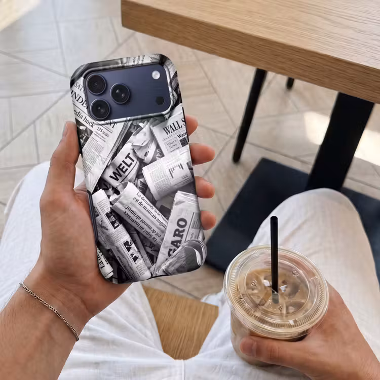 Telefoonhoesje Toughcase - Krant - Stapel - Nieuws - Zwart-wit — 4