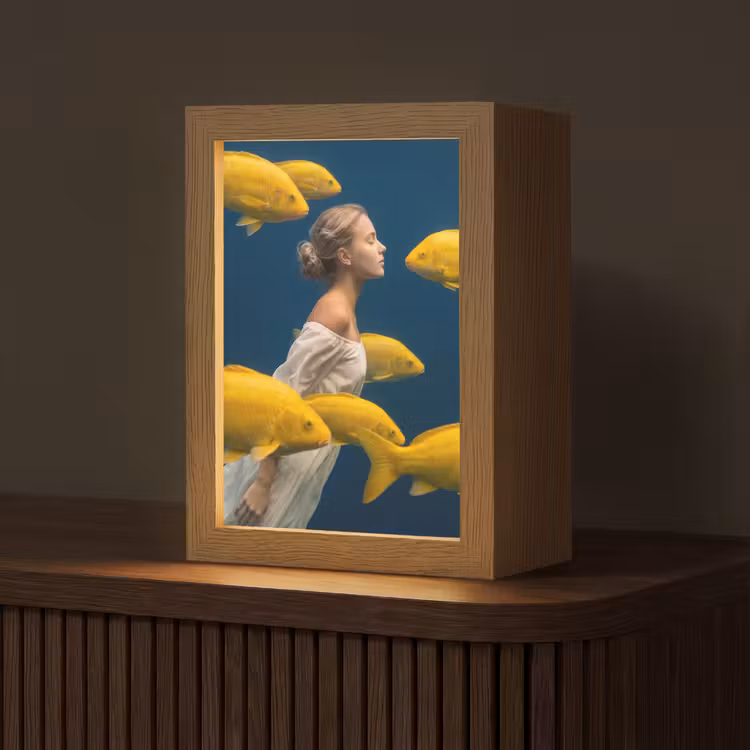 Gepersonaliseerde lightbox - Vrouw - Vis - Water - Natuur - Geel — 1