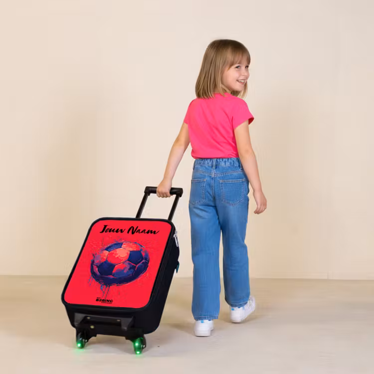 Kinderkoffer met naam - Voetbalvibes - Verf - Blauw - Rood — 2
