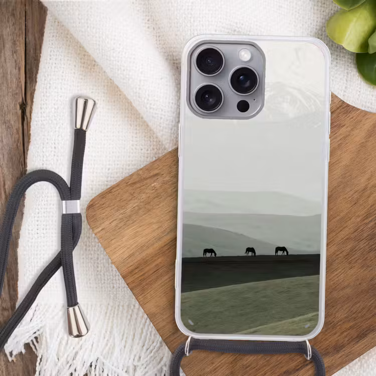 Telefoonhoesje met koord - Grijs - Berg - Paarden — 3