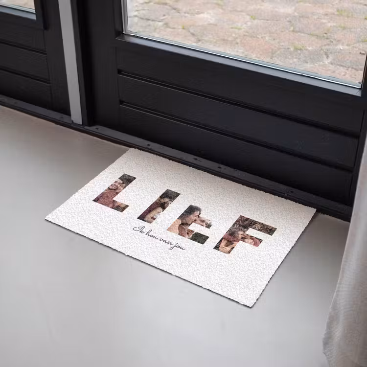 Gepersonaliseerde deurmat - Lief - Lettercollage — 2