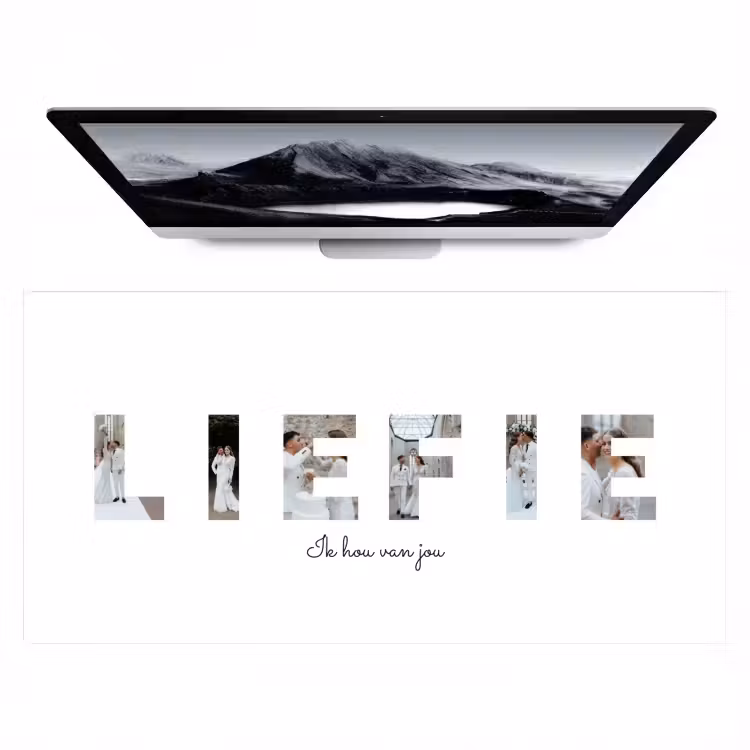 Gepersonaliseerde bureau onderlegger - Liefie - Lettercollage — 1