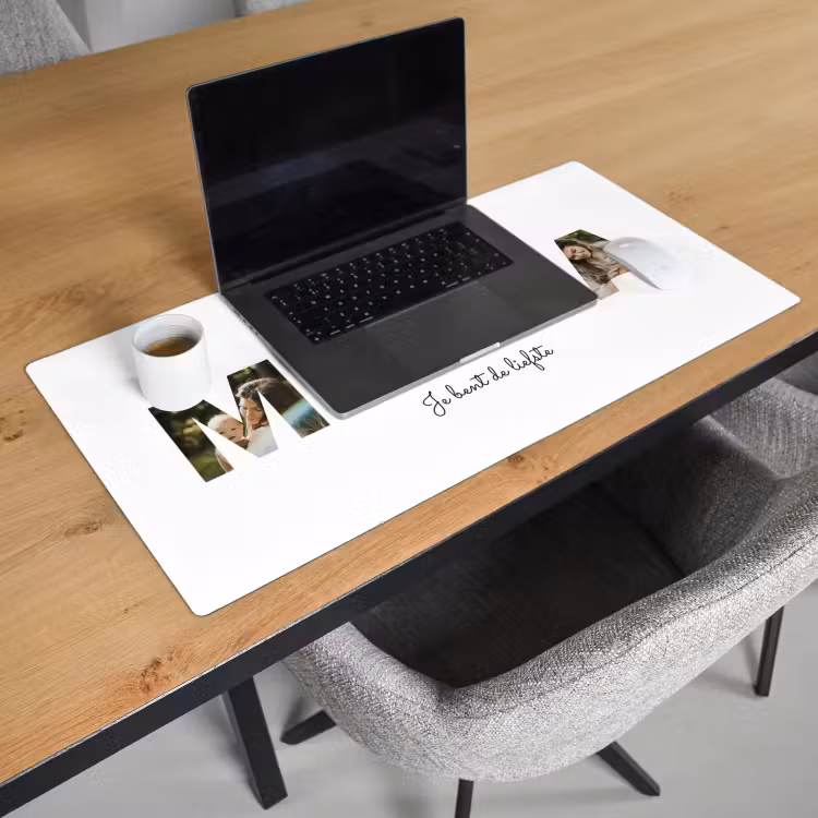 Gepersonaliseerde bureau onderlegger - Mama - Lettercollage — 3