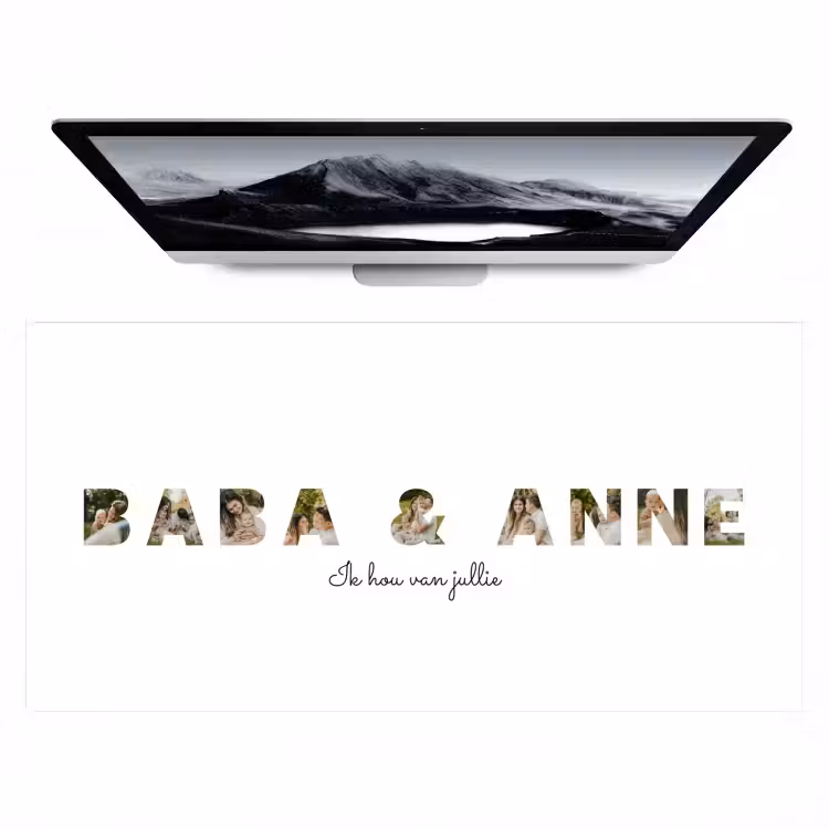 Gepersonaliseerde bureau onderlegger - Baba & Anne - Lettercollage — 1