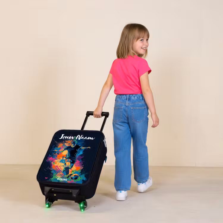 Kinderkoffer met naam - Neon - Voetballer - Kleurrijk — 2