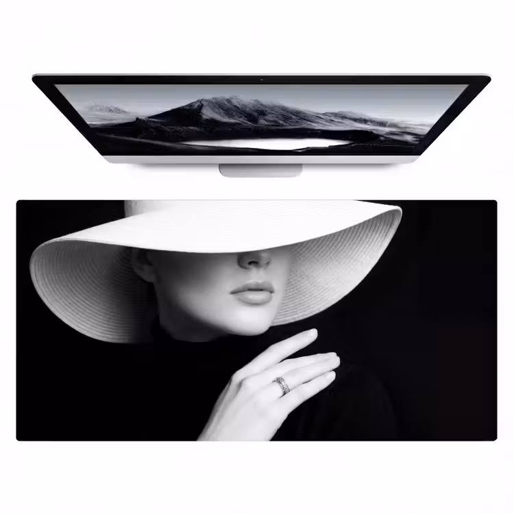 Bureau onderlegger - Vrouw - Hoed - Hand - Zwart - Wit - Klassiek — 1