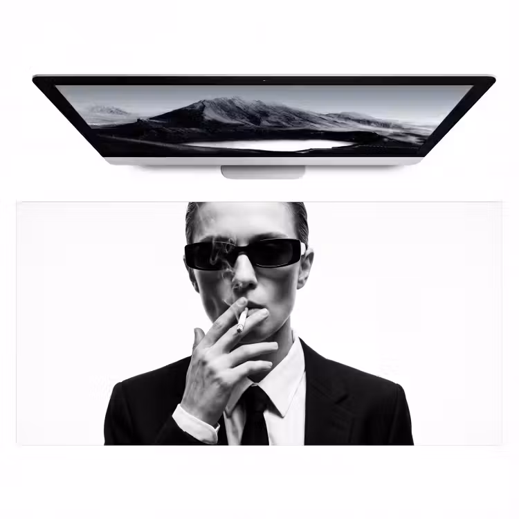 Bureau onderlegger - Portret - Pak - Roken - Zwart - Wit - Stoer — 1