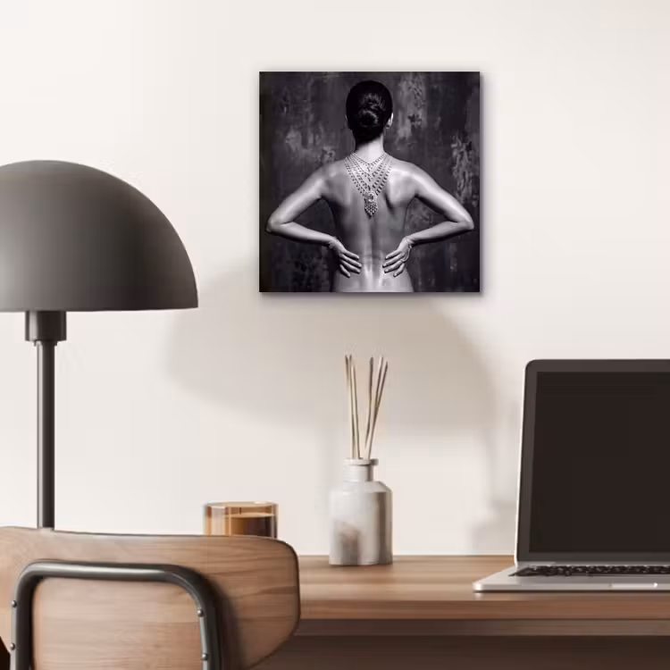 Aluminium schilderij - Rug - Ketting - Portret - Zwart - Wit - Glamour — 6