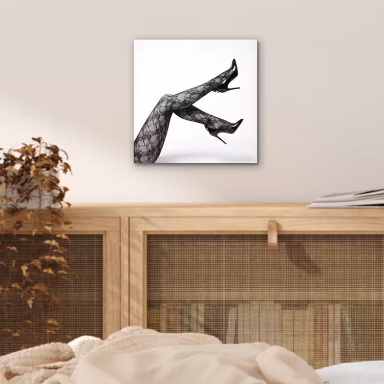 Aluminium schilderij - Benen - Kant - Hakken - Zwart - Wit - Uitdagend — 4