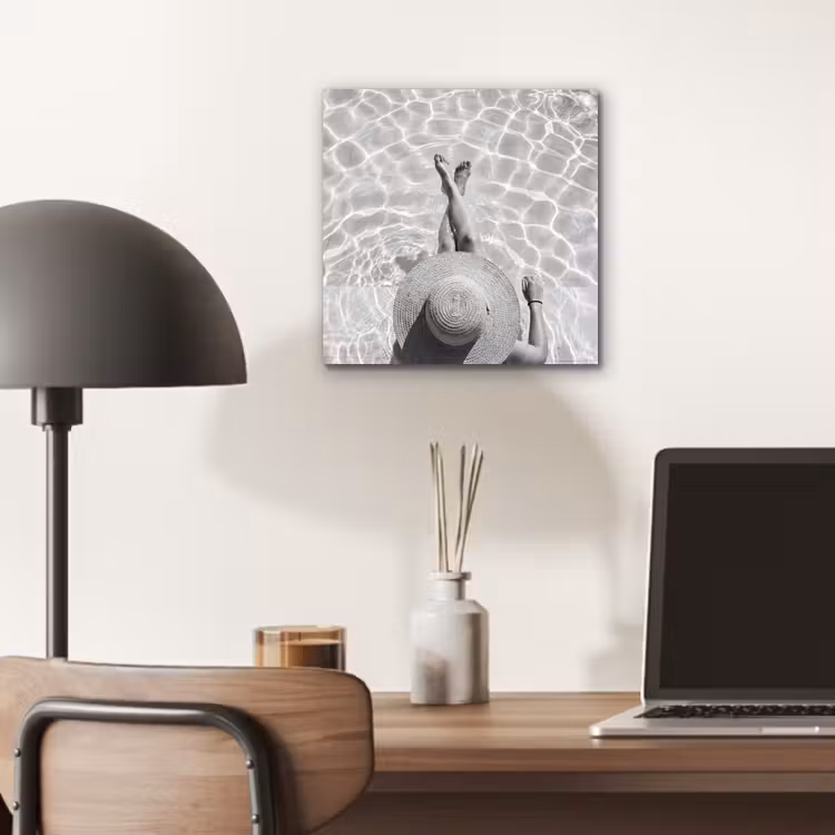 Aluminium schilderij - Zwembad - Hoed - Water - Zwart - Wit - Zomers — 6