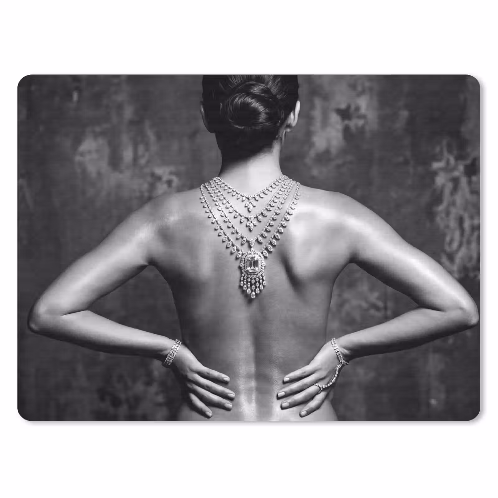 Muismat - Rug - Ketting - Portret - Zwart - Wit - Glamour — 1