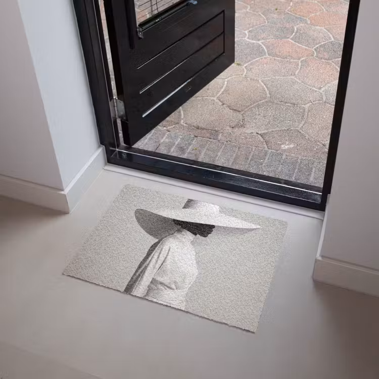 Deurmat - Vrouw - Profiel - Hoed - Zwart - Wit - Minimalistisch — 4