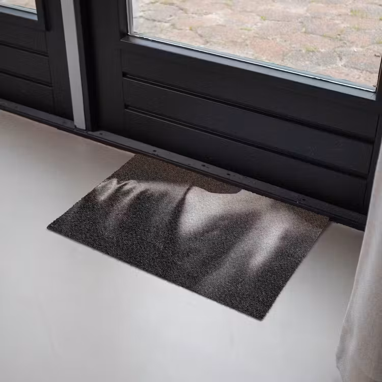 Deurmat - Schouder - Zijde - Rug - Zwart - Wit - Elegant — 2