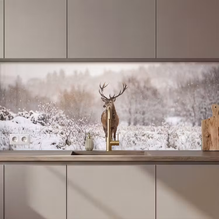 Keuken achterwand - Edelhert - Bos - Sneeuw - Winter - Majestueus — 1