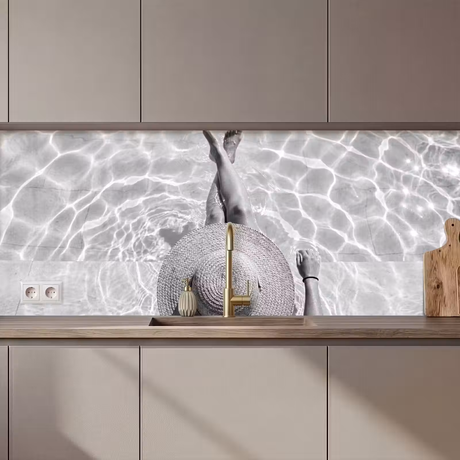 Keuken achterwand - Zwembad - Hoed - Water - Zwart - Wit - Zomers — 1
