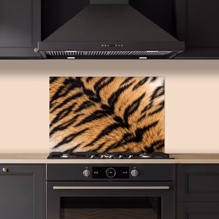 Spatscherm keuken - Realistisch - Tijgervacht - Zwart — 2