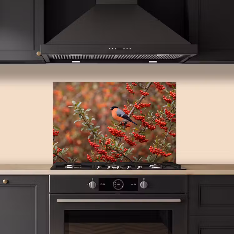 Spatscherm keuken - Goudvink - Bessen - Herfst - Natuur - Kleurrijk — 2