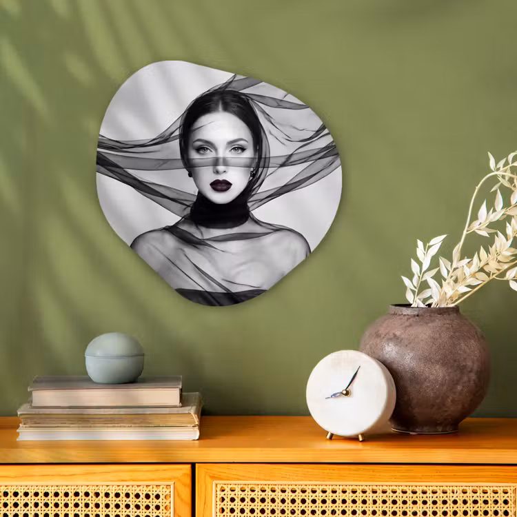 Organisch schilderij - Forex - Vrouw - Sluier - Portret - Zwart - Wit - Elegant — 2