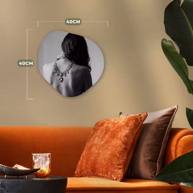 Organisch schilderij - Forex - Vrouw - Ketting - Fashion - Zwart - Wit — 4
