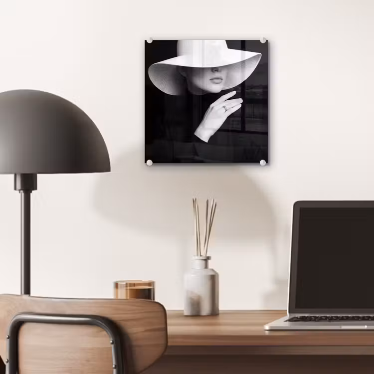 Glas schilderij - Vrouw - Hoed - Hand - Zwart - Wit - Klassiek — 7