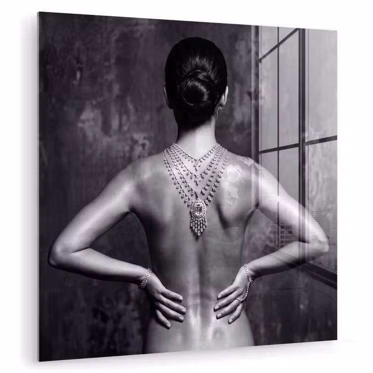 Glas schilderij - Rug - Ketting - Portret - Zwart - Wit - Glamour — 1