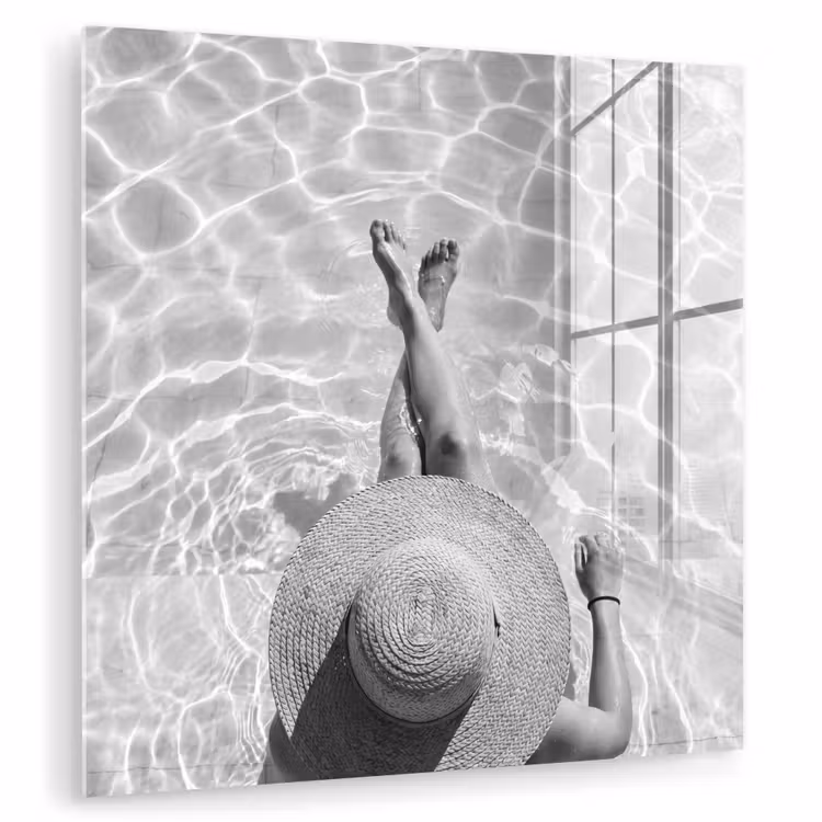 Glas schilderij - Zwembad - Hoed - Water - Zwart - Wit - Zomers — 1